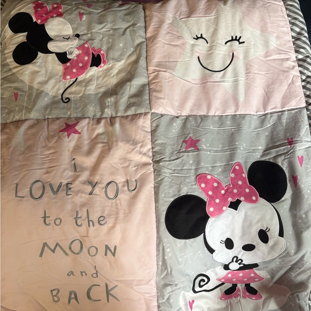 Disney Pink and Gray Minnie Mouse Comforter
